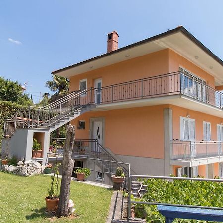 אופטיה Apartments Vesna מראה חיצוני תמונה