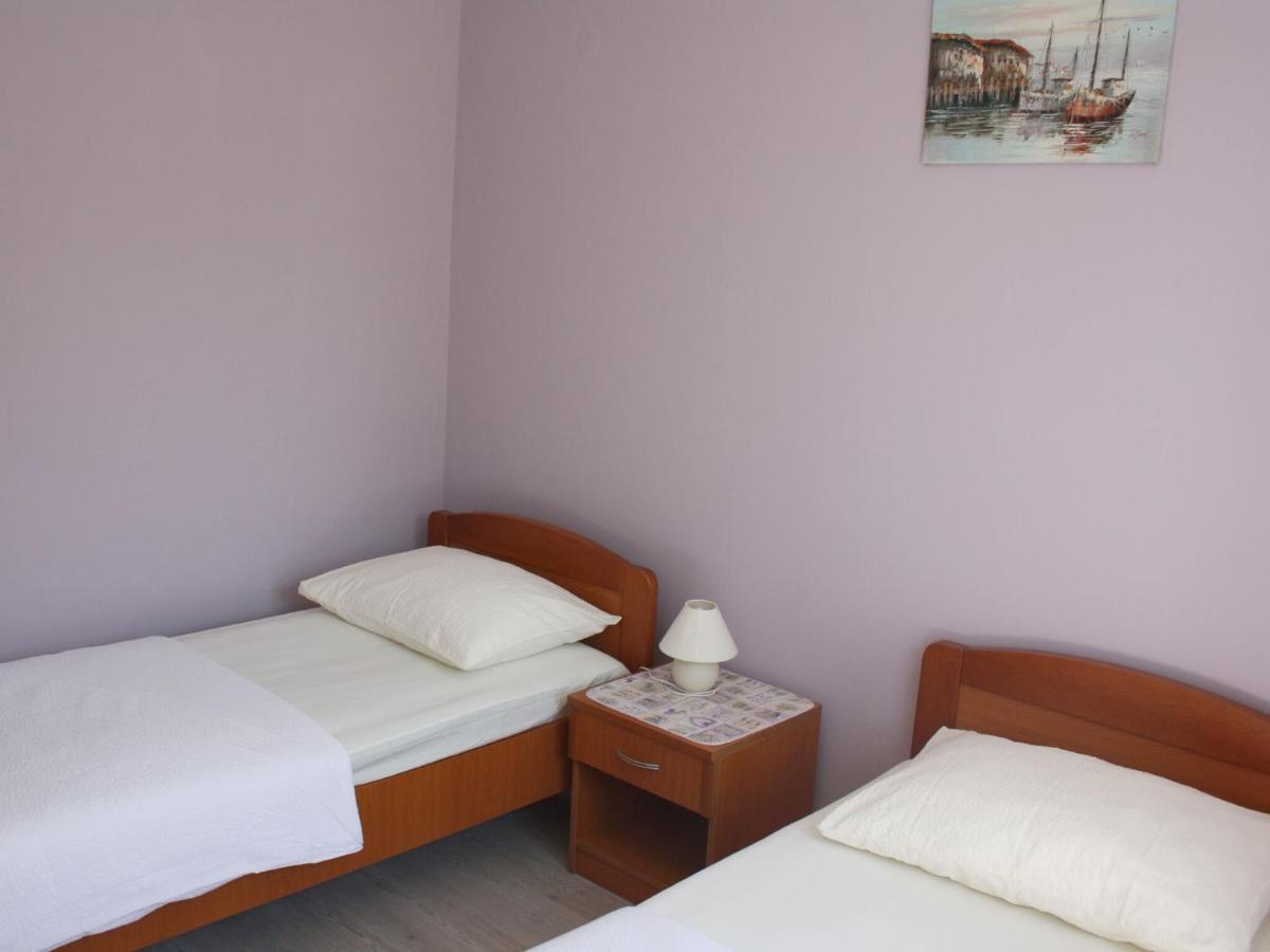 אופטיה Apartments Vesna מראה חיצוני תמונה