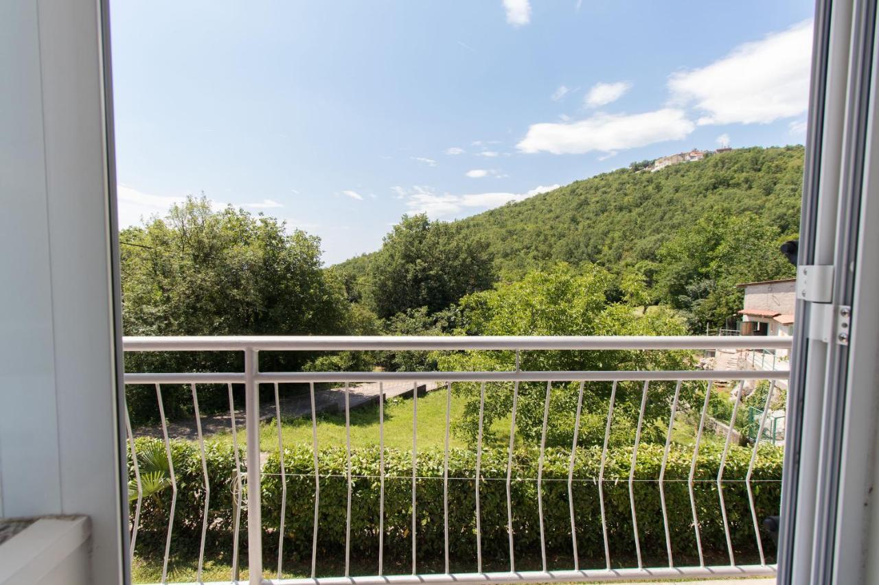 אופטיה Apartments Vesna מראה חיצוני תמונה
