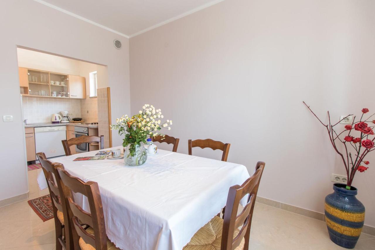 אופטיה Apartments Vesna מראה חיצוני תמונה