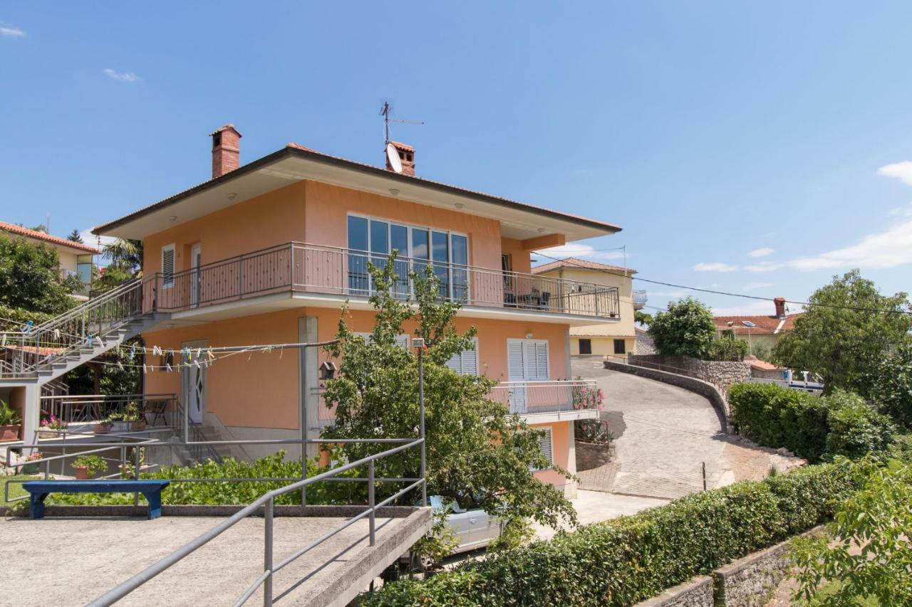 אופטיה Apartments Vesna מראה חיצוני תמונה